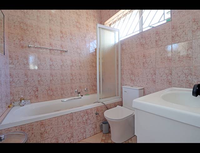 4 BEDROOM HOUSE FOR SALE IN CROSBY